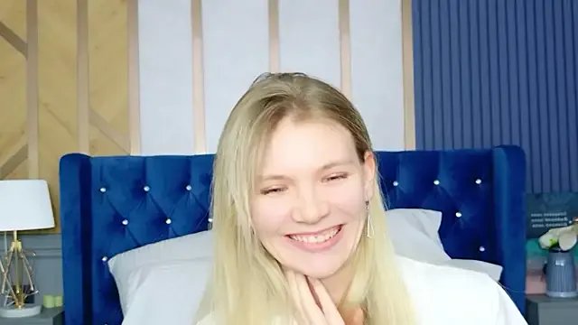 Vivien_Hans — DESTROY MY PUSSY WITH VIBRATIONS!