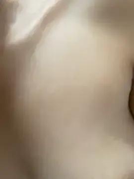 xixi_28 on StripChat 