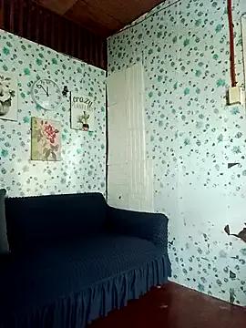 XXLorie_02 on StripChat 