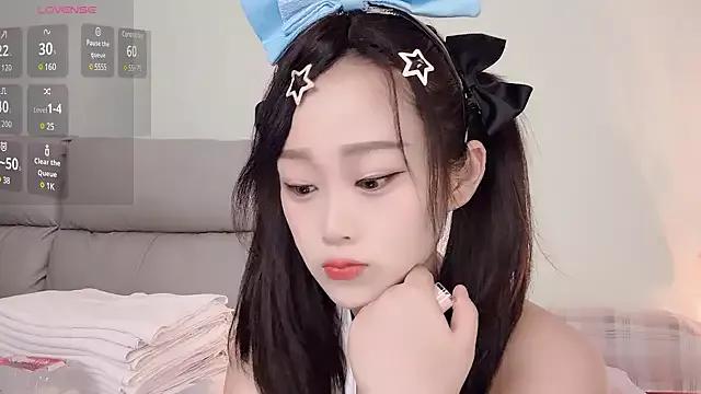 yueyue2003 on StripChat 